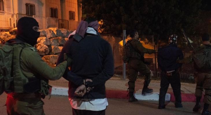 قوات الاحتلال تعتقل شابا فلسطينيا من الضفة الغربية - أرشيفية.jpg